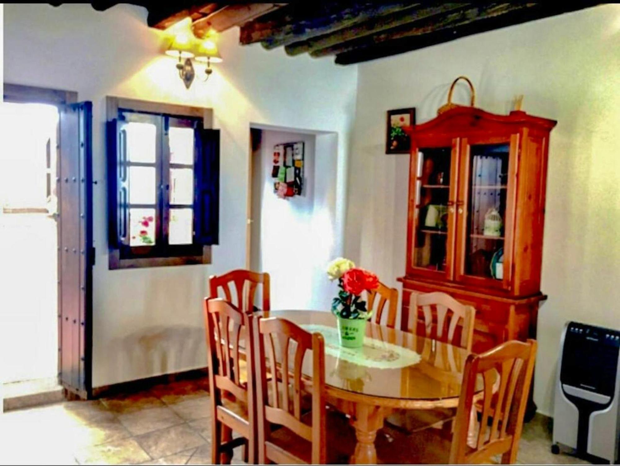 Apartment 3 Bedrooms With Wifi At